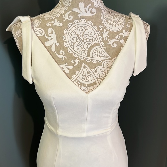 Lulus white bodycon midi dress - Picture 5 of 6